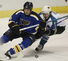 Eric Brewer made an early return to the Blues lineup last night. (Picture courtesy of globesports.com)